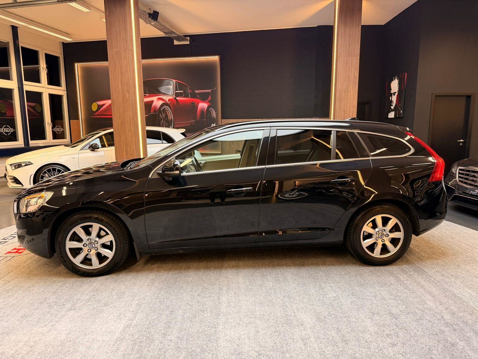 VOLVO V60 2.0 D3 Momentum S/S, Diesel, Occasion / Gebraucht, Automatik - 4