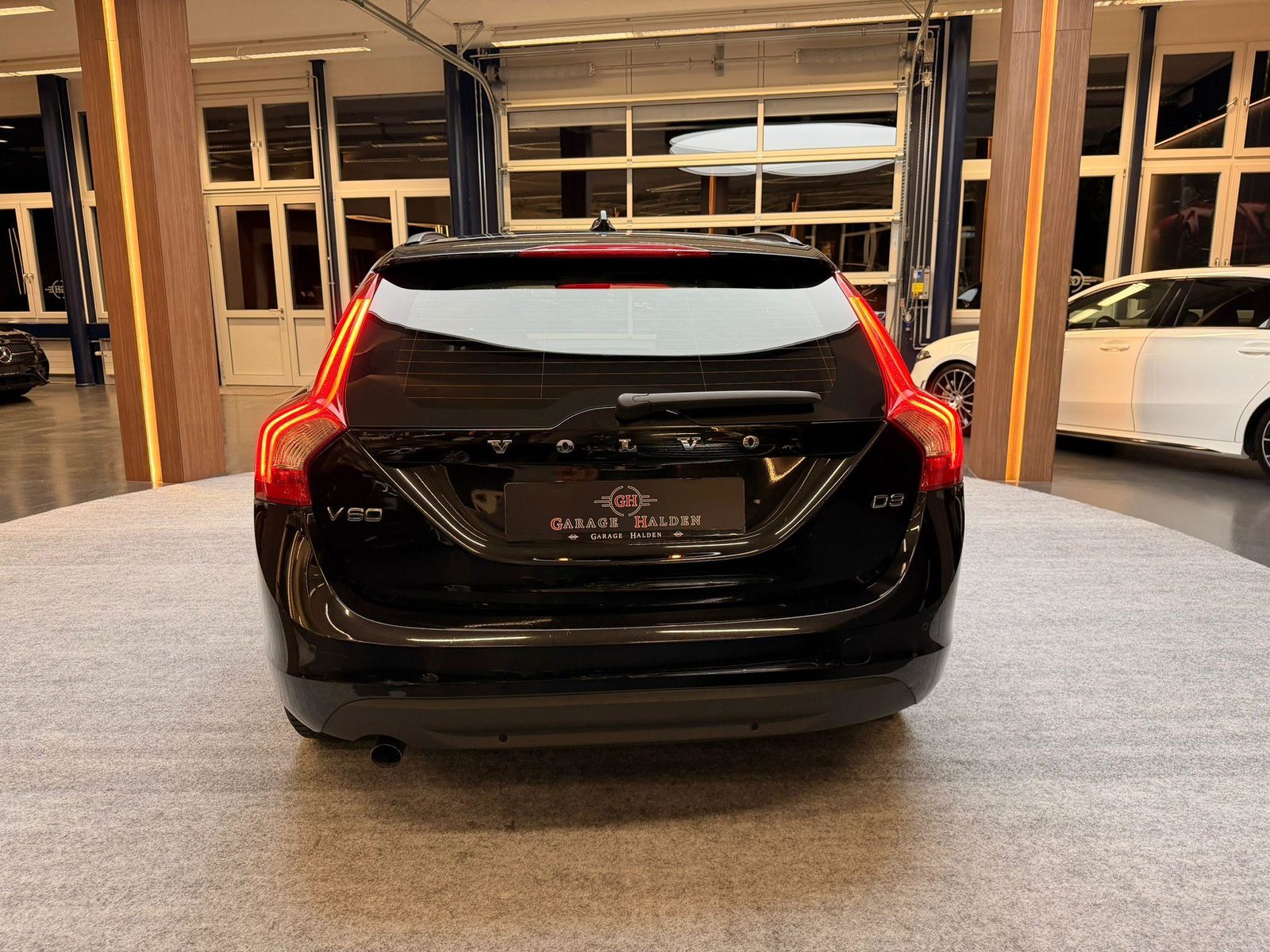 VOLVO V60 2.0 D3 Momentum S/S, Diesel, Occasion / Gebraucht, Automatik - 6