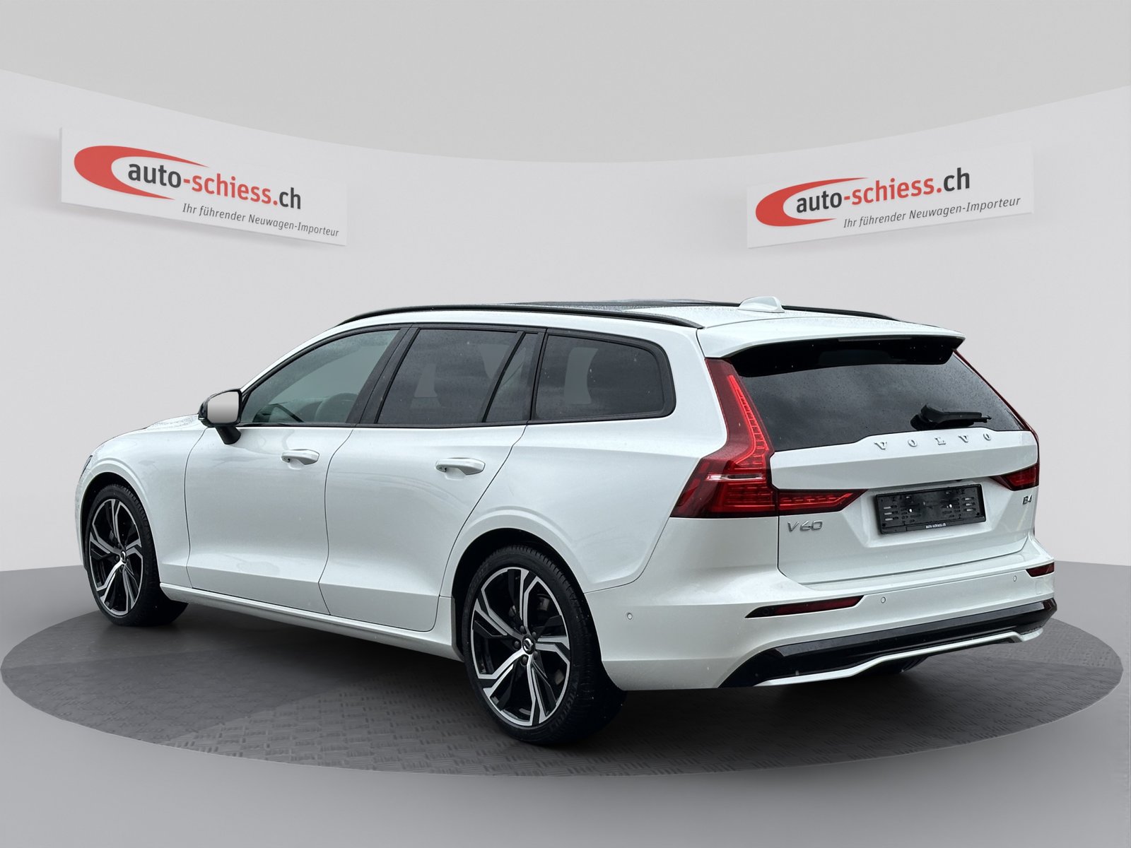 VOLVO V60 B4 Plus Dark DCT, Hybride Leggero Benzina/Elettrica, Occasioni / Usate, Automatico - 3