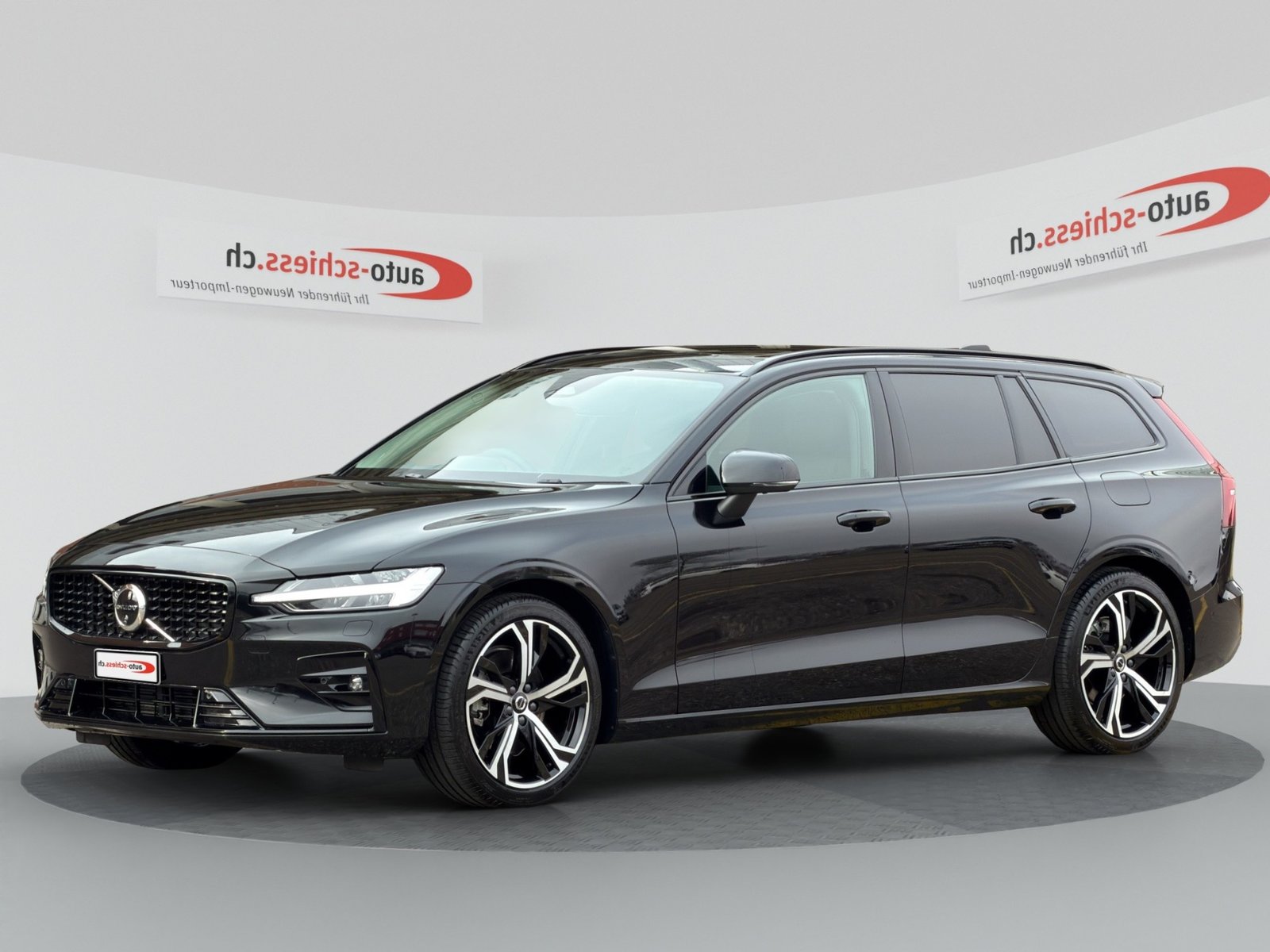 VOLVO V60 B4 Plus Dark DCT, Hybride Leggero Benzina/Elettrica, Occasioni / Usate, Automatico - 3