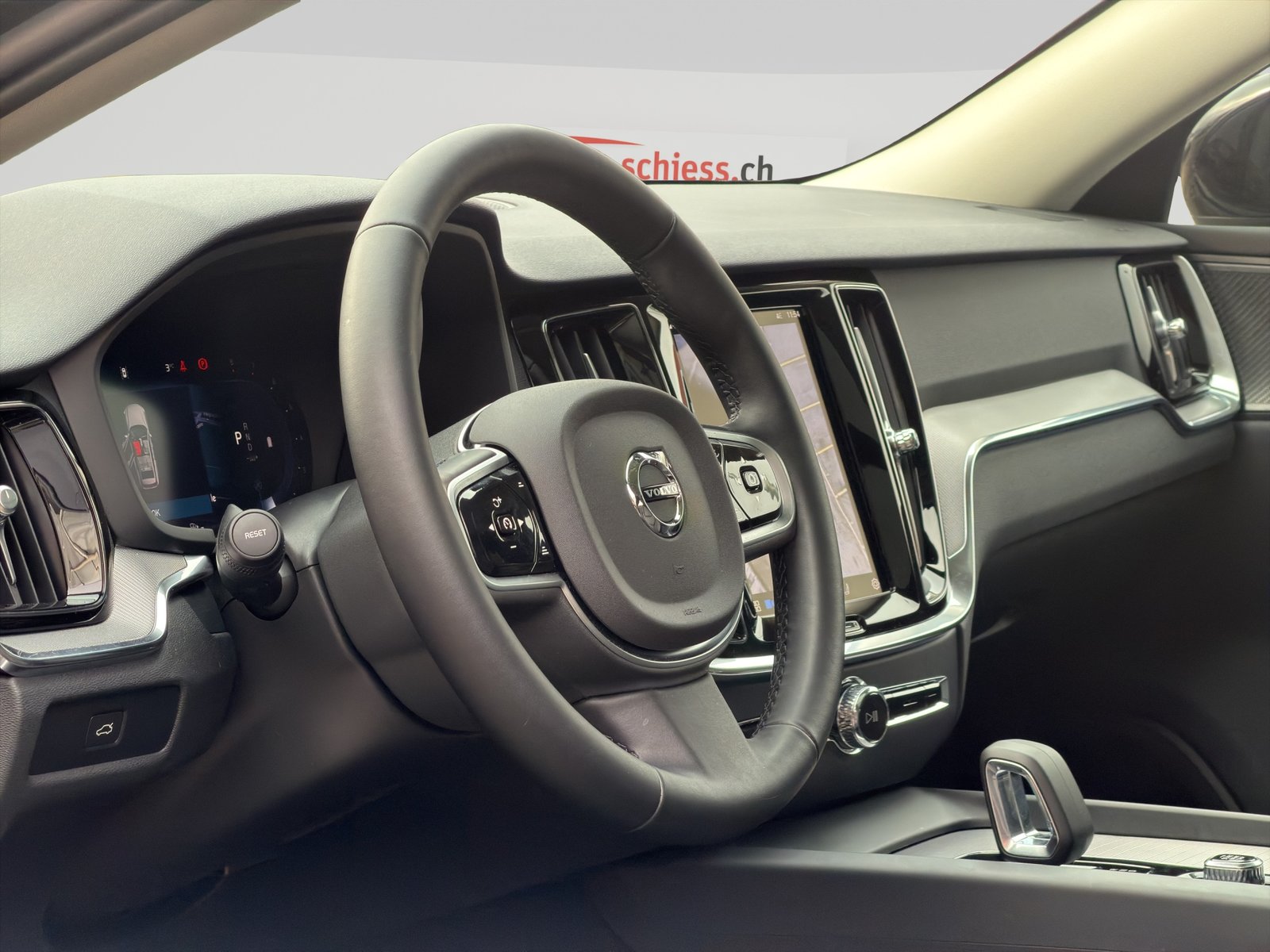 VOLVO V60 B4 Plus Dark DCT, Hybride Leggero Benzina/Elettrica, Occasioni / Usate, Automatico - 5