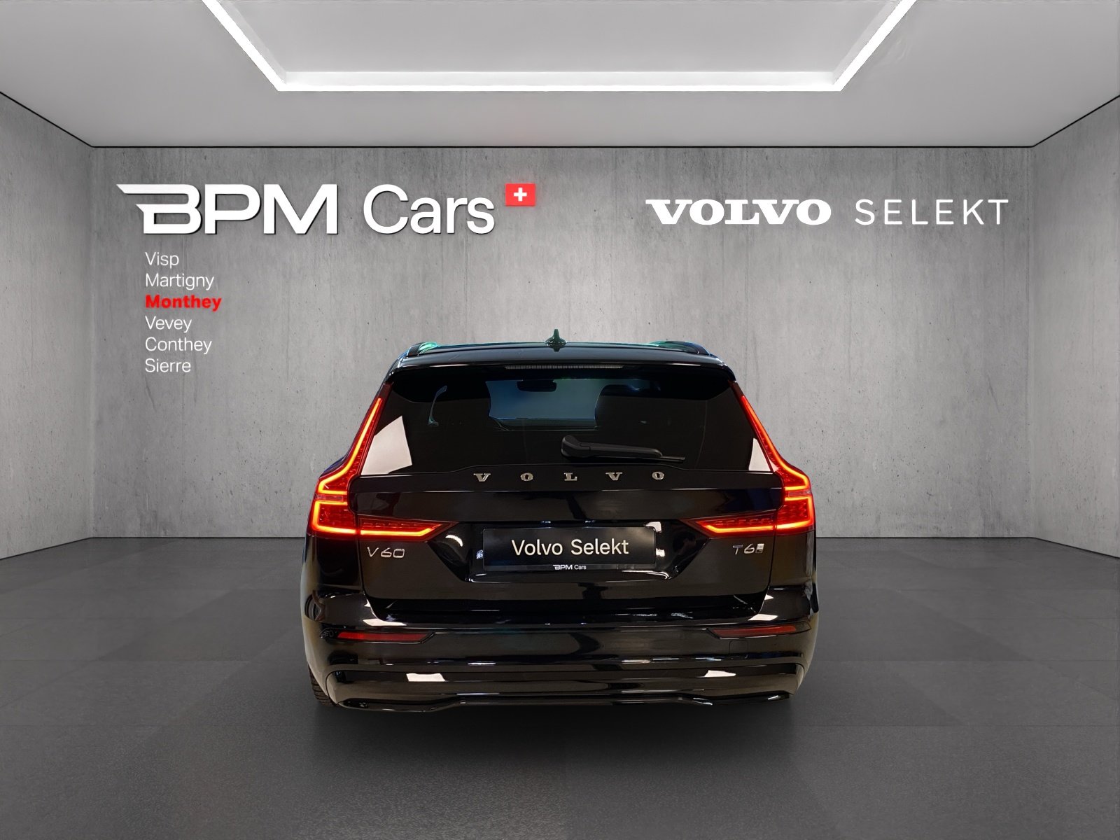 VOLVO V60 T6 eAWD Plug in Hybrid Plus Dark Geartronic, Plug-in-Hybrid Benzin/Elektro, Occasion / Gebraucht, Automatik - 5