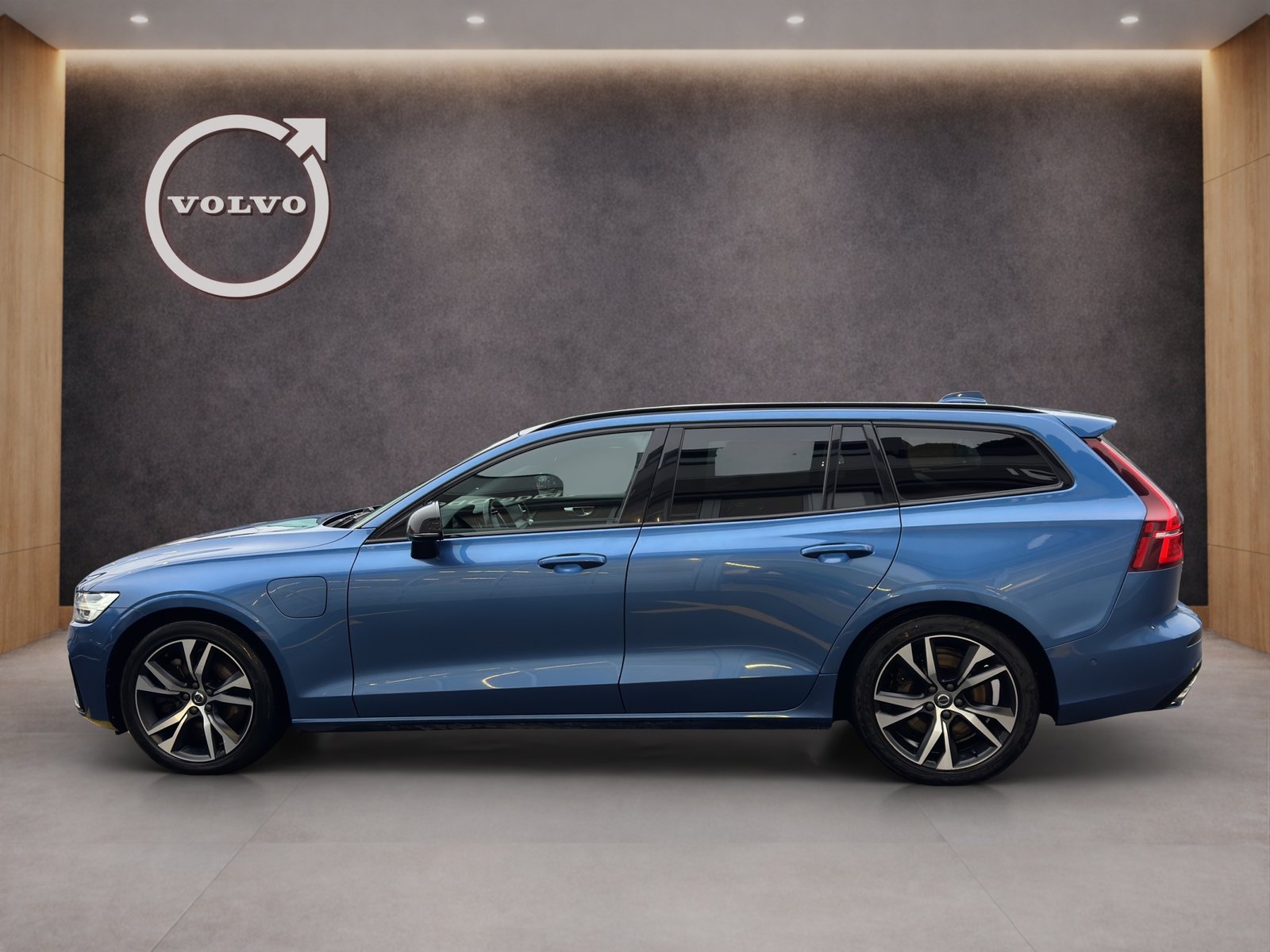 VOLVO V60 2.0 T6 TE R-Design eAWD, Plug-in-Hybrid Benzina/Elettrica, Occasioni / Usate, Automatico - 3