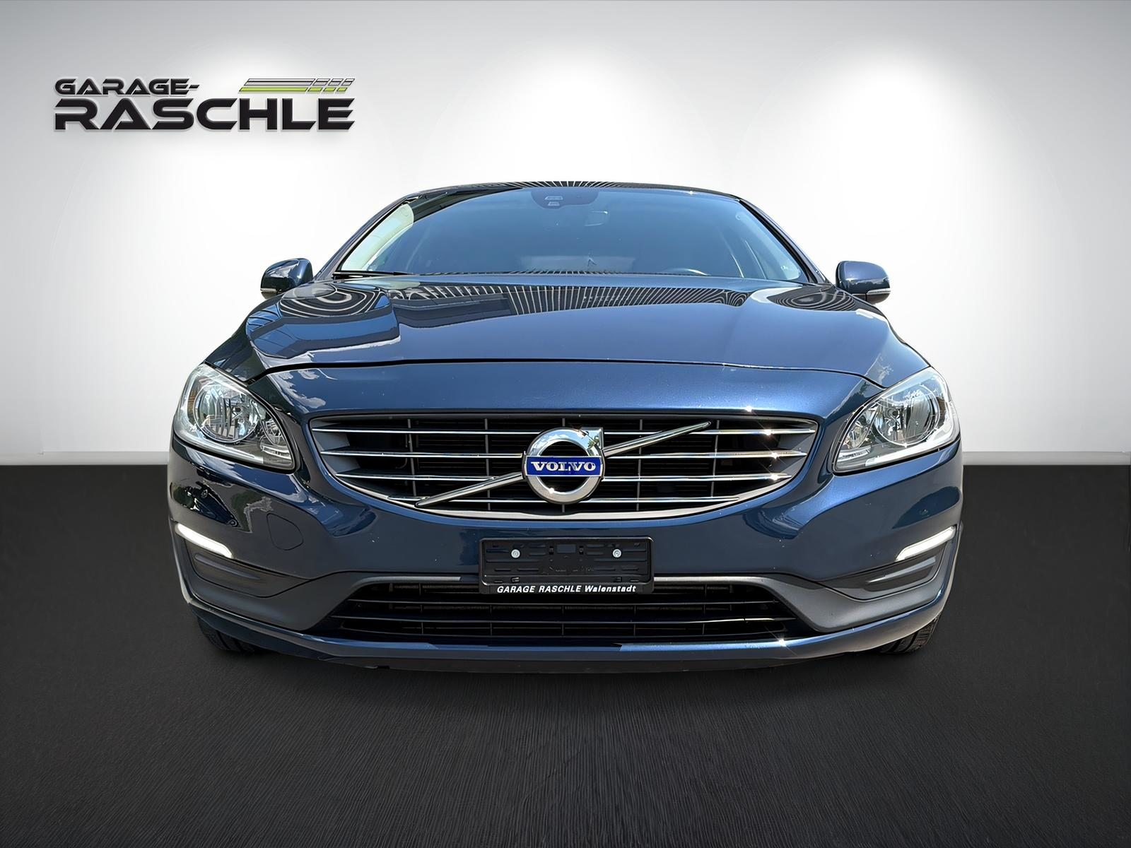 VOLVO V60 2.4 D5 Momentum AWD, Diesel, Occasion / Utilisé, Automatique - 2