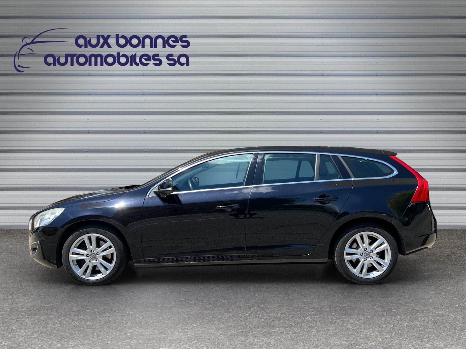 VOLVO V60 D5 AWD Summum Geartronic, Diesel, Occasioni / Usate, Automatico - 3