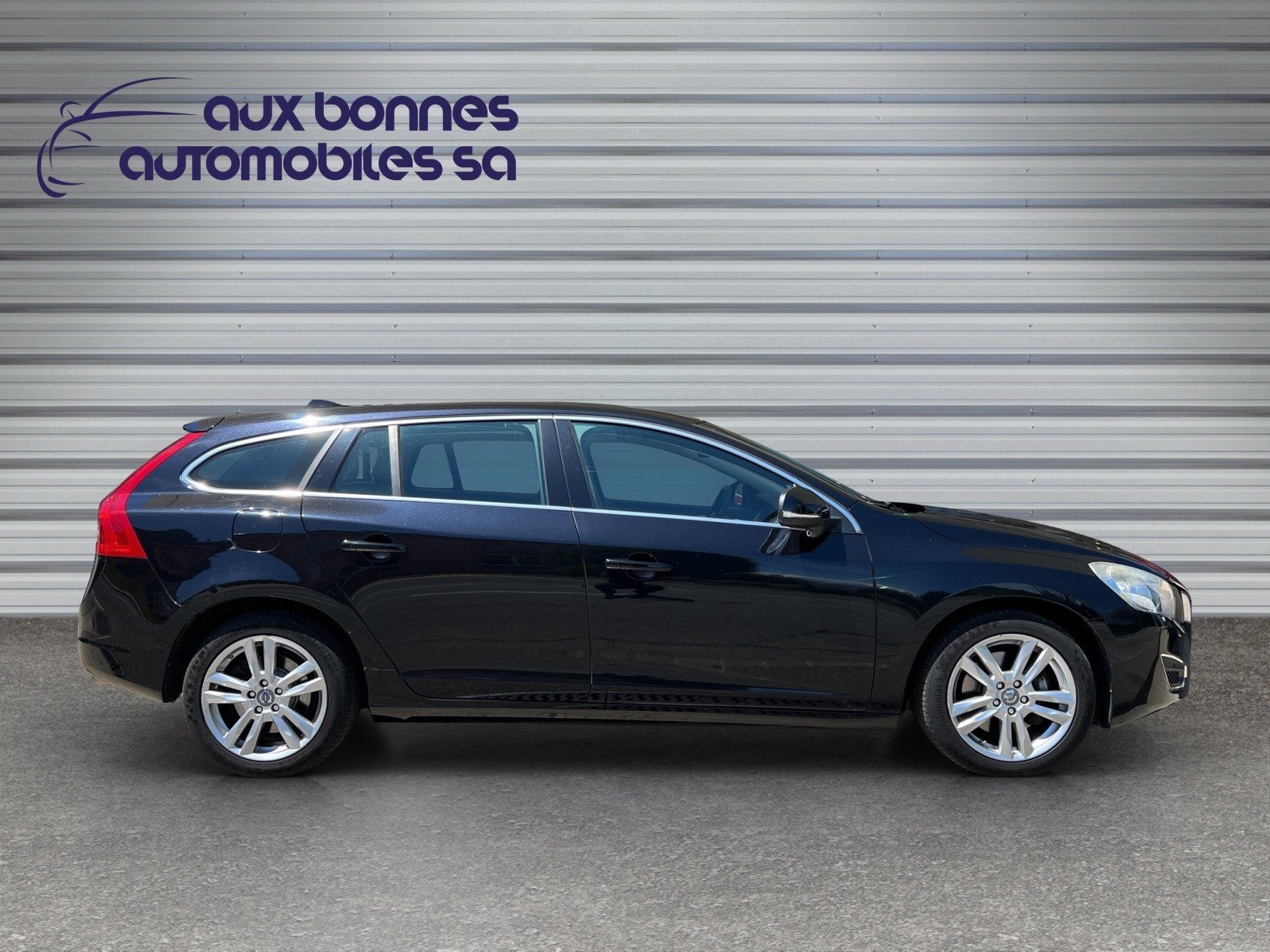 VOLVO V60 D5 AWD Summum Geartronic, Diesel, Occasioni / Usate, Automatico - 6
