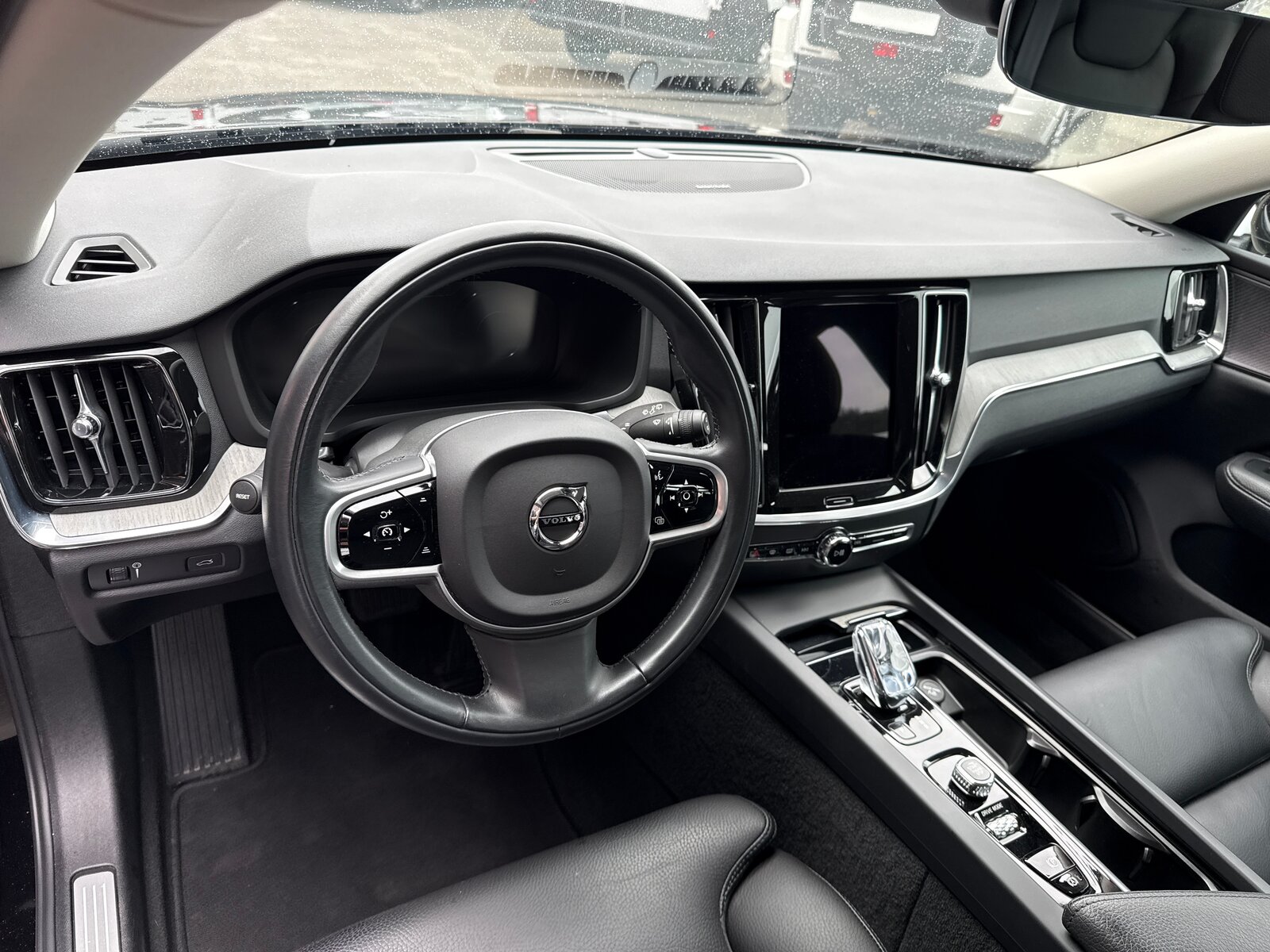 VOLVO V60 B4 Diesel Mild Hybrid Inscription Geartronic, Mild-Hybrid Diesel/Electric, Second hand / Used, Automatic - 3