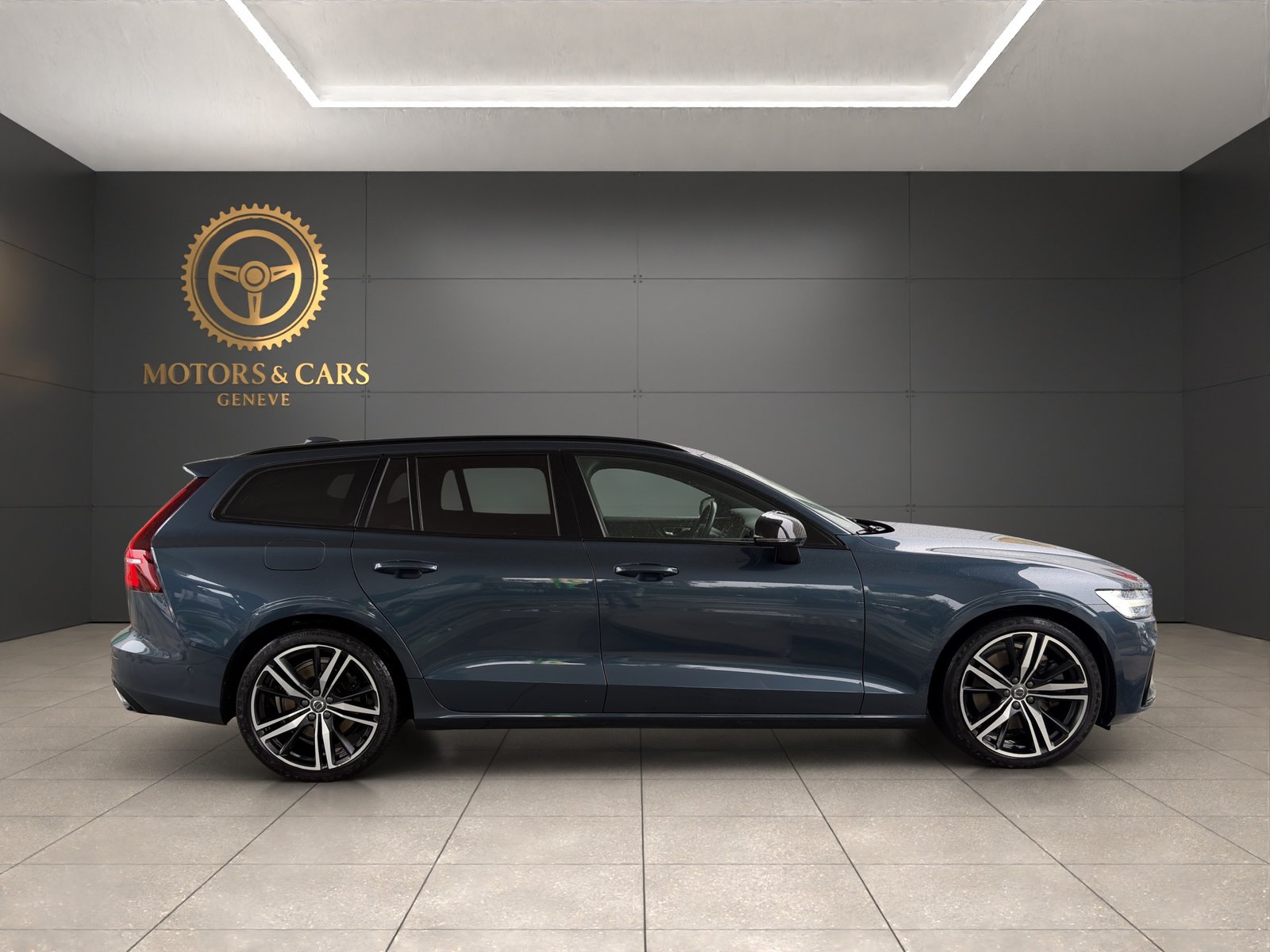 VOLVO V60 T8 eAWD Twin Engine R-Design Geartronic, Hybride Rechargeable Essence/Électricité, Occasion / Utilisé, Automatique - 6