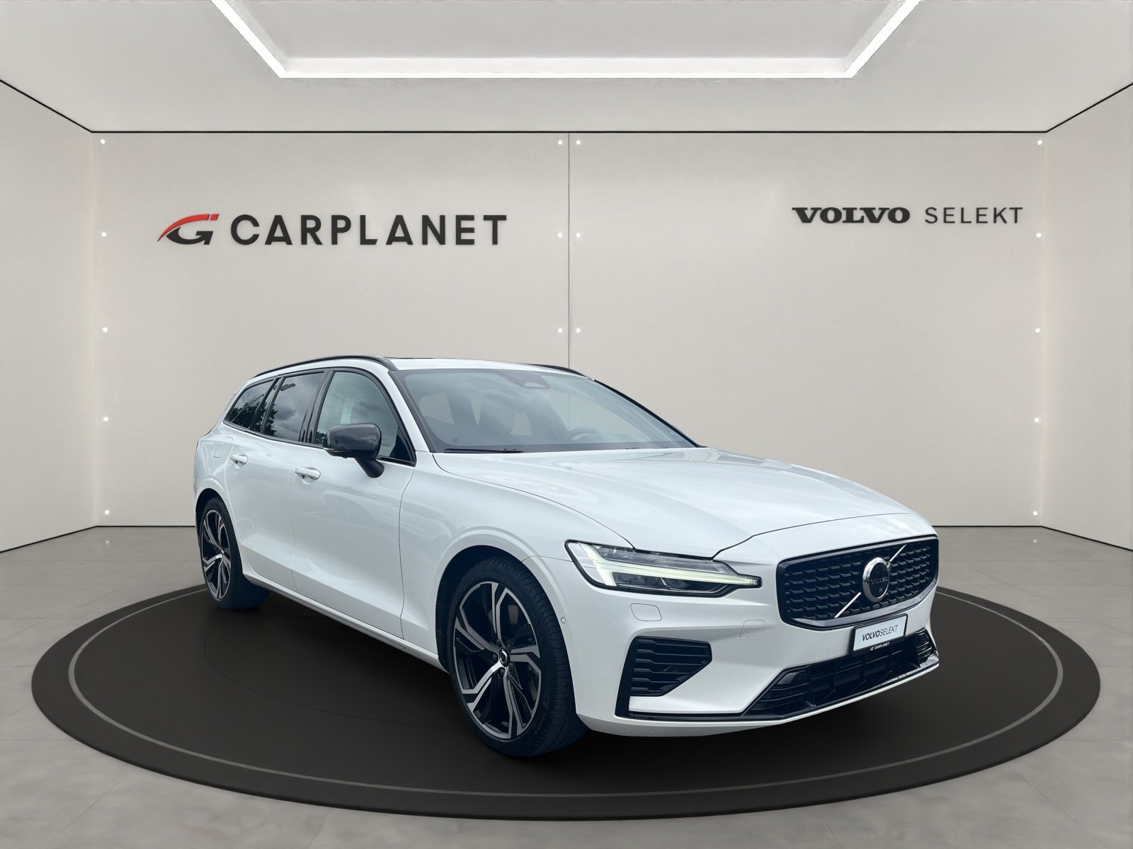VOLVO V60 2.0 T6 TE Ultimate Dark eAWD, Plug-in-Hybrid Benzina/Elettrica, Occasioni / Usate, Automatico - 2