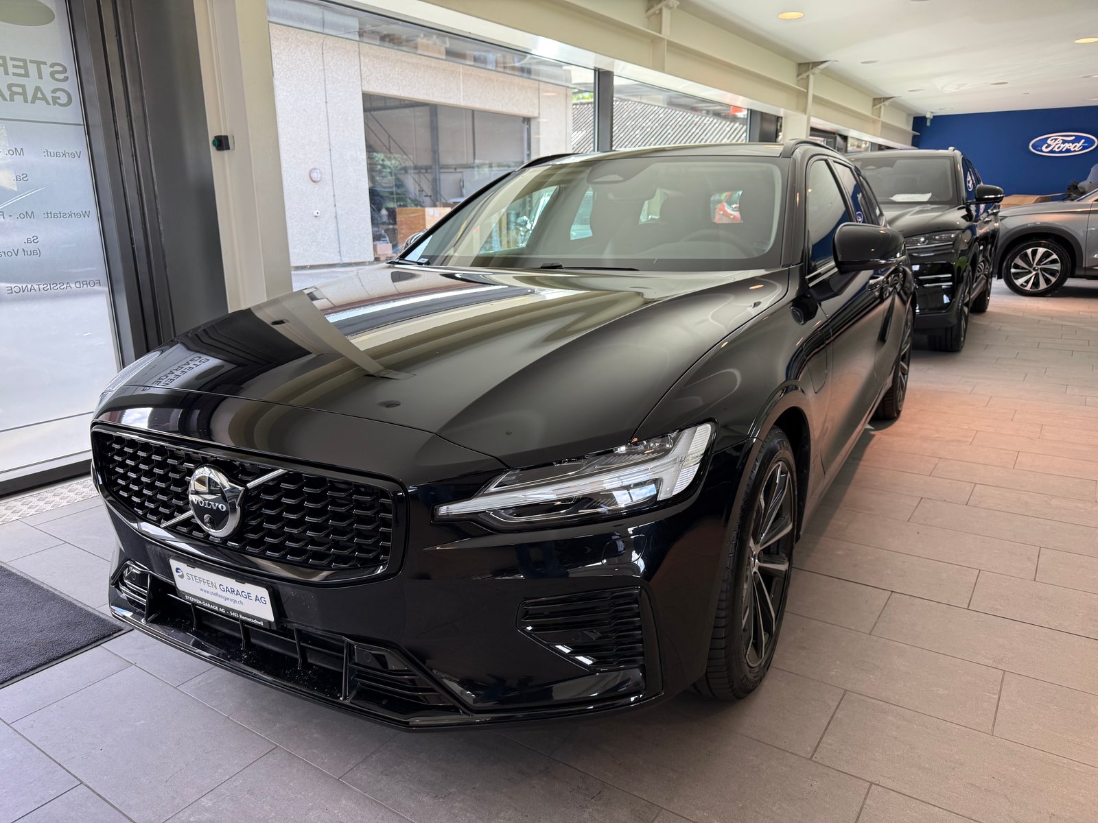 VOLVO V60 T6 eAWD Plug in Hybrid Plus Dark Geartronic