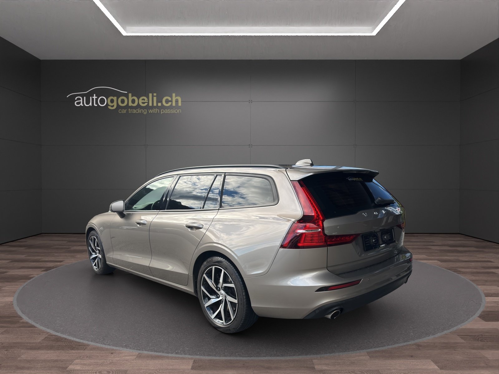 VOLVO V60 T6 AWD Momentum Geartronic, Benzin, Occasion / Gebraucht, Automatik - 2