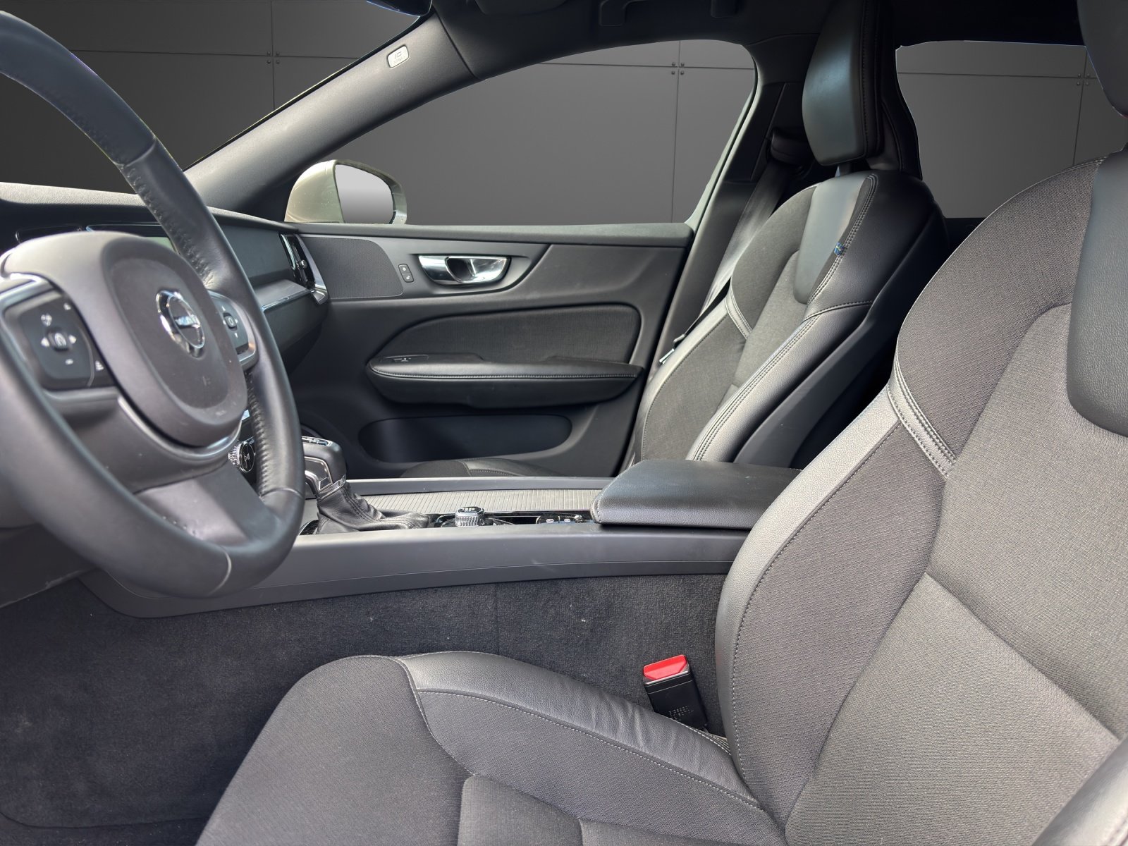 VOLVO V60 T6 AWD Momentum Geartronic, Benzin, Occasion / Gebraucht, Automatik - 3