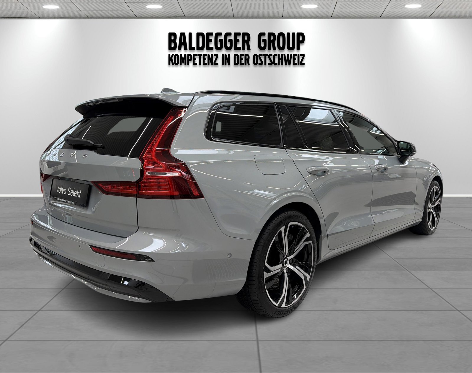 VOLVO V60 2.0 T6 TE Plus Dark eAWD, Full-Hybrid Petrol/Electric, Second hand / Used, Automatic - 3