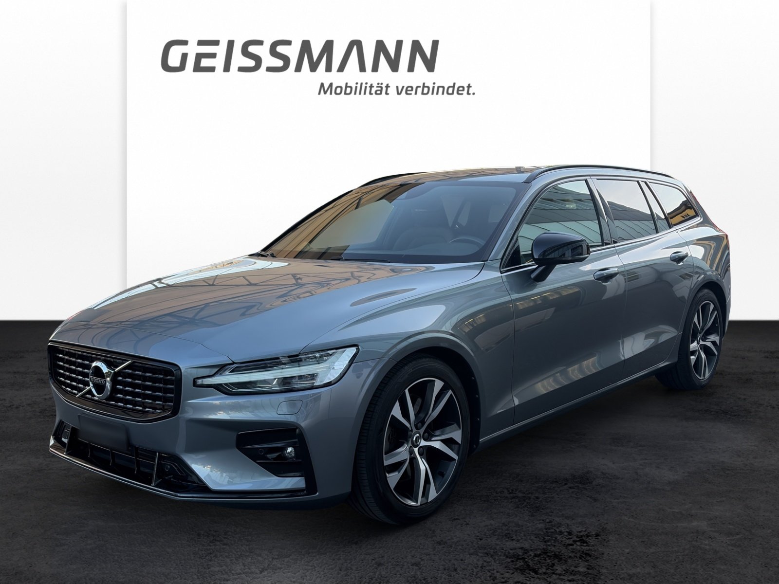 VOLVO V60 2.0 B5 R-Design AWD