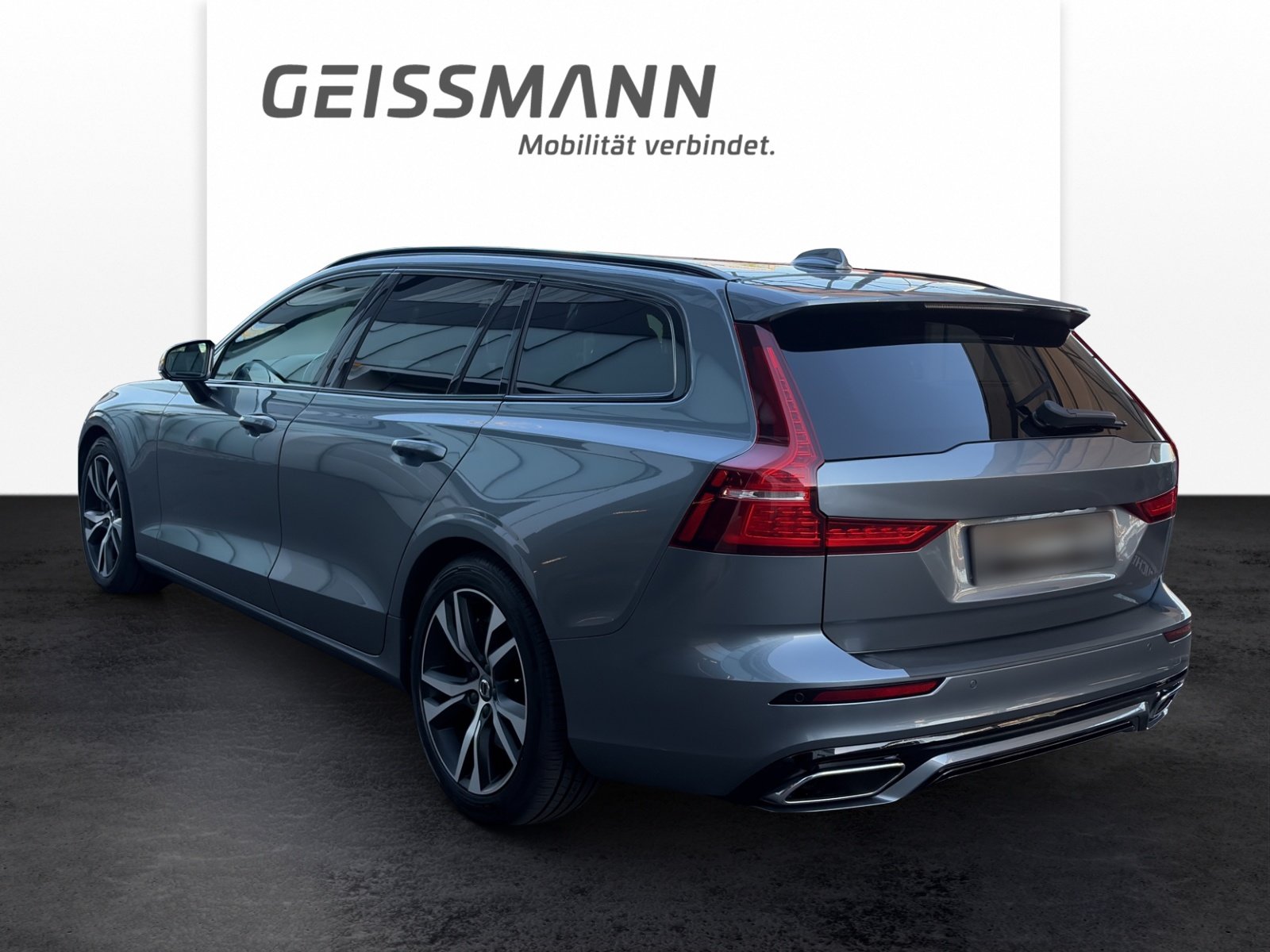 VOLVO V60 2.0 B5 R-Design AWD, Mild-Hybrid Benzin/Elektro, Occasion / Gebraucht, Automatik - 5