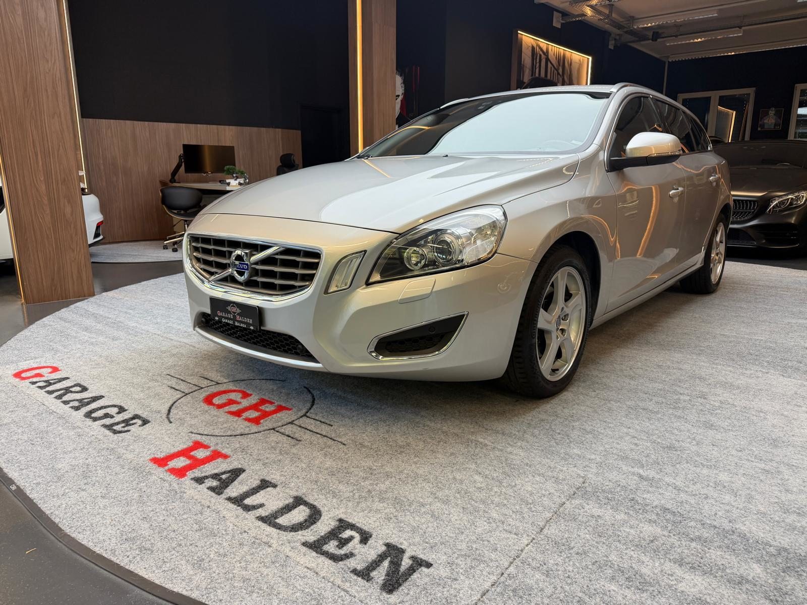 VOLVO V60 2.0 D3 Summum, Diesel, Second hand / Used, Automatic - 4