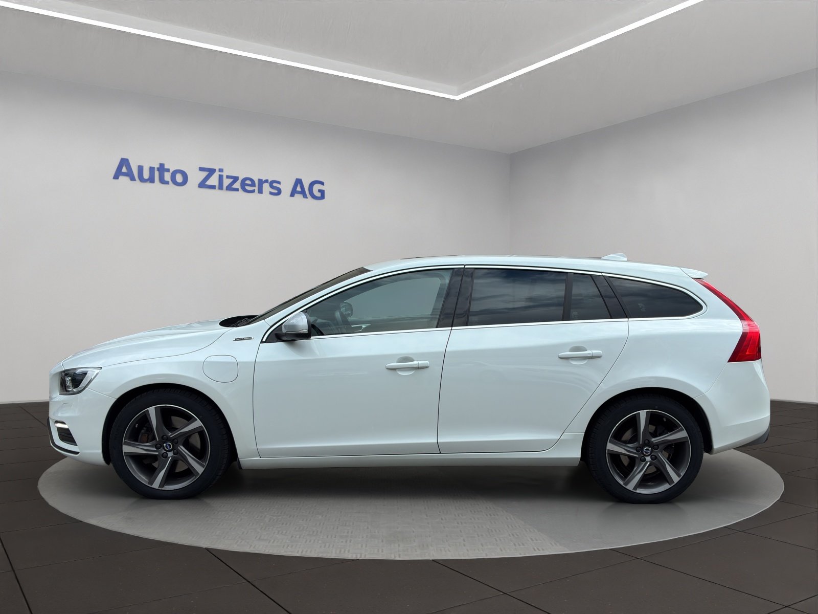 VOLVO V60 D6 AWD Plug-in Hybrid Momentum R-Design, Plug-in-Hybrid Diesel/Electric, Second hand / Used, Automatic - 3