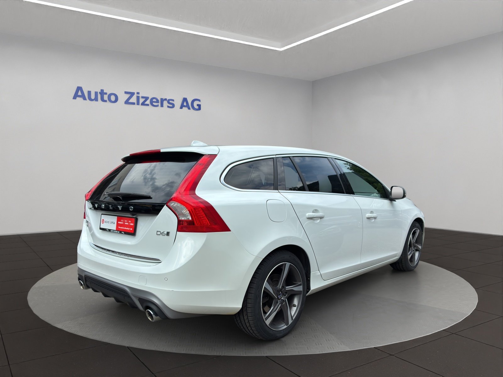 VOLVO V60 D6 AWD Plug-in Hybrid Momentum R-Design, Plug-in-Hybrid Diesel/Electric, Second hand / Used, Automatic - 6
