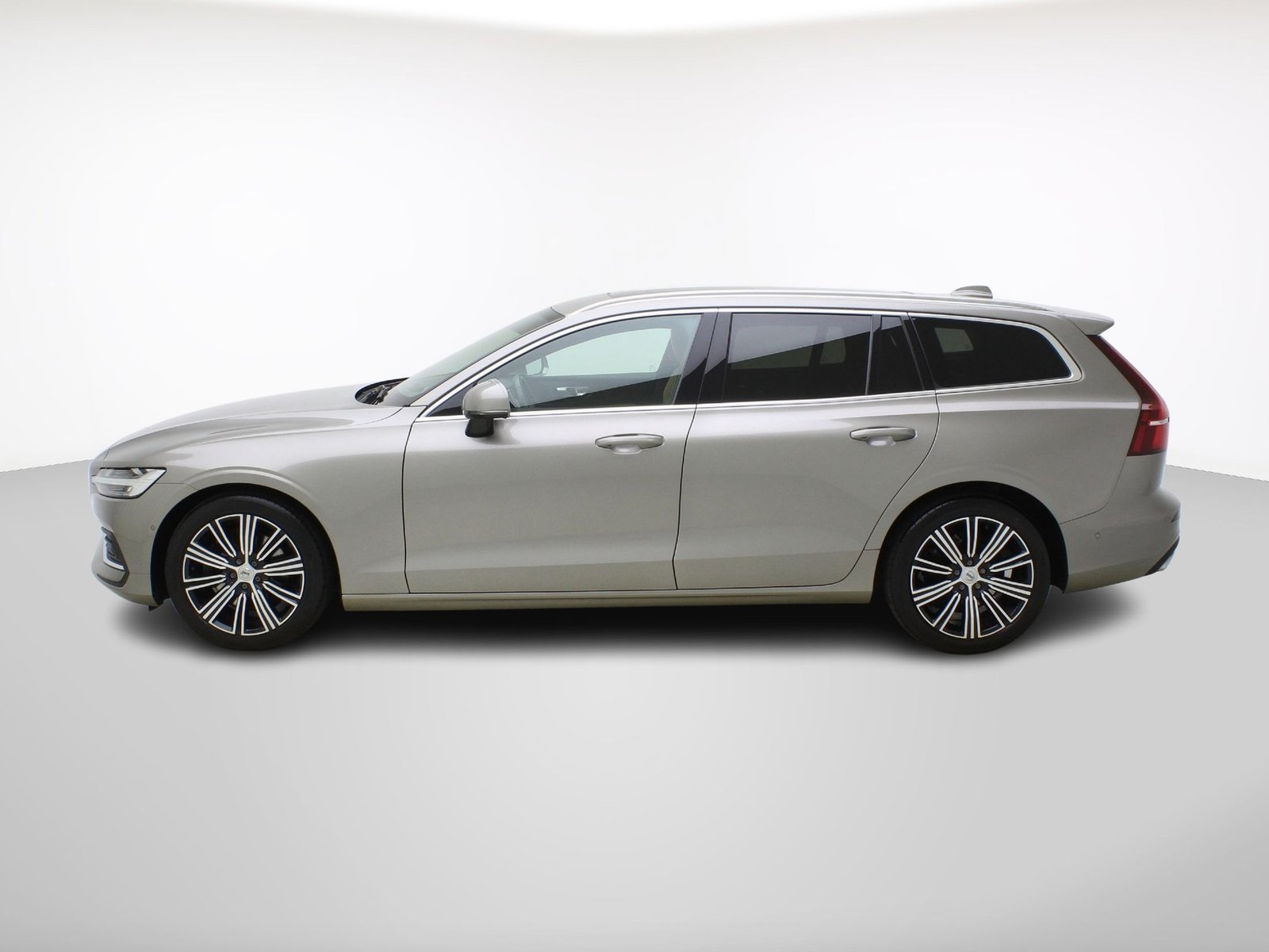 VOLVO V60 2.0 D4 Inscription, Diesel, Occasion / Utilisé, Automatique - 3