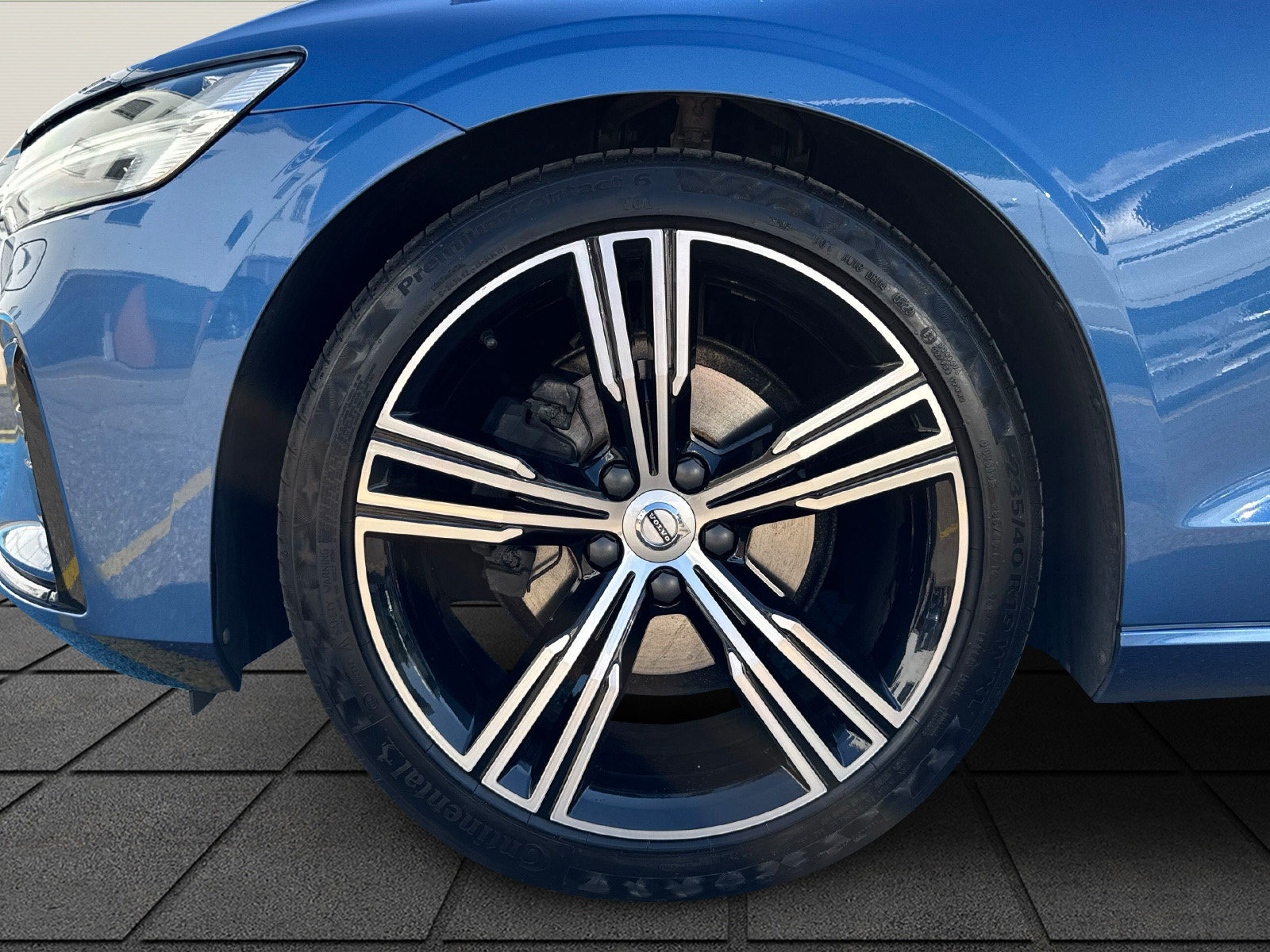 VOLVO V60 2.0 D4 R-Design AWD, Diesel, Occasion / Utilisé, Automatique - 5