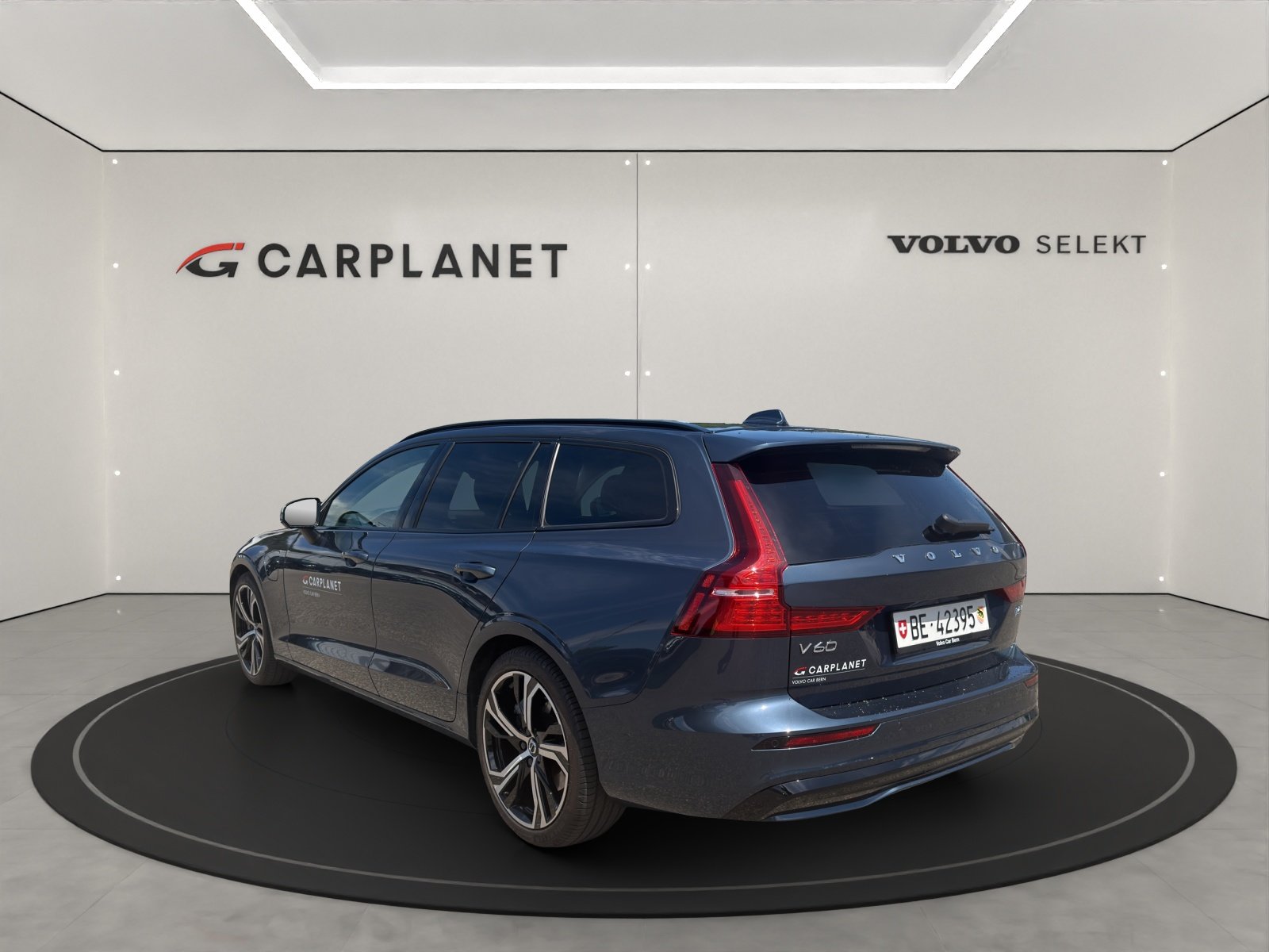VOLVO V60 2.0 T6 TE Plus Dark eAWD ., Plug-in-Hybrid Petrol/Electric, Second hand / Used, Automatic - 4