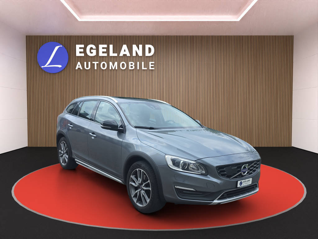VOLVO V60 Cross Country 2.4 D4 Summum AWD S/S, Diesel, Second hand / Used, Automatic - 2