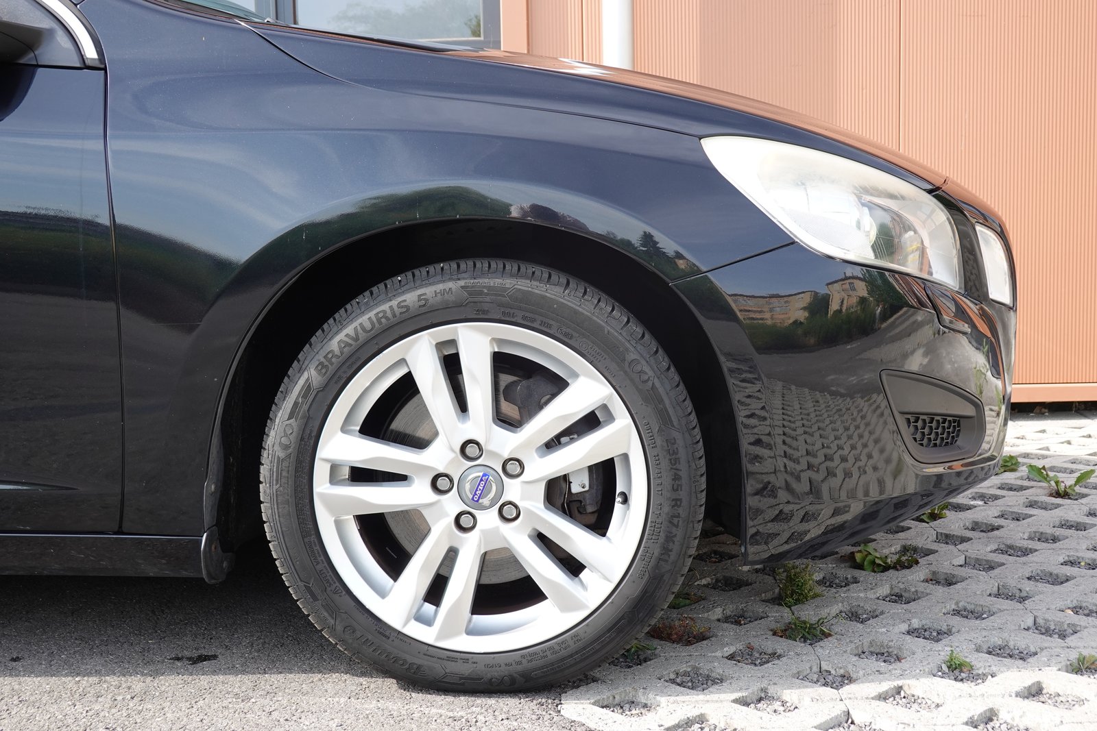 VOLVO V60 D4 AWD Geartronic * CH Véhicule * 8 Roues * Phare, Diesel, Occasion / Utilisé, Automatique - 5