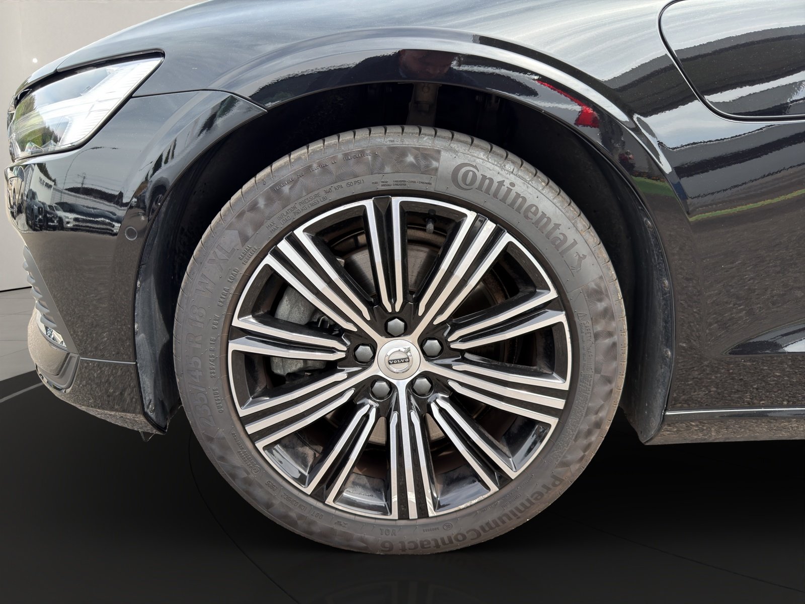 VOLVO V60 2.0 T6 TE Inscription eAWD, Plug-in-Hybrid Benzin/Elektro, Occasion / Gebraucht, Automatik - 7
