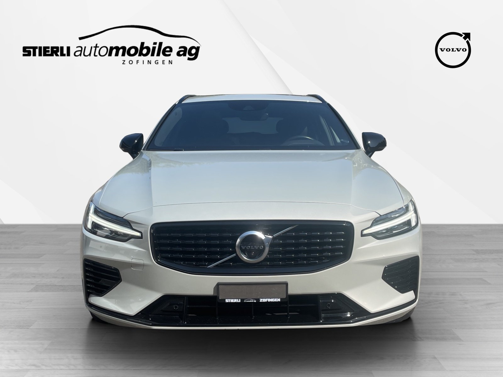 VOLVO V60 2.0 T6 TE R-Design eAWD, Plug-in-Hybrid Benzin/Elektro, Occasion / Gebraucht, Automatik - 2
