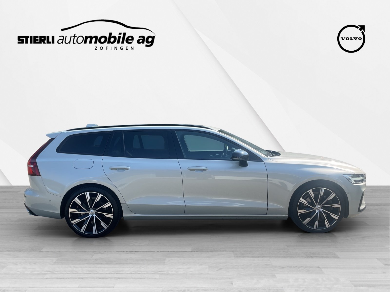 VOLVO V60 2.0 T6 TE R-Design eAWD, Plug-in-Hybrid Benzin/Elektro, Occasion / Gebraucht, Automatik - 4