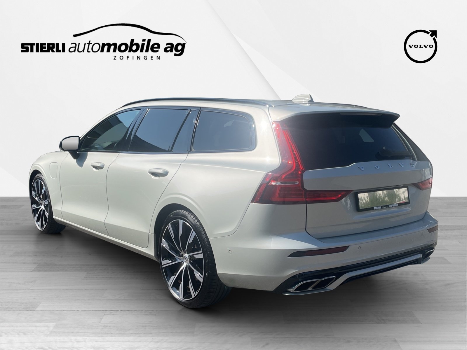 VOLVO V60 2.0 T6 TE R-Design eAWD, Plug-in-Hybrid Benzin/Elektro, Occasion / Gebraucht, Automatik - 7