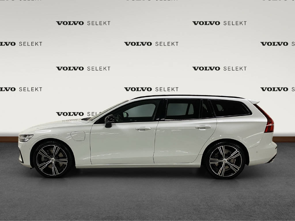 VOLVO V60 2.0 T6 TE R-Design eAWD, Plug-in-Hybrid Benzin/Elektro, Occasion / Gebraucht, Automatik - 2