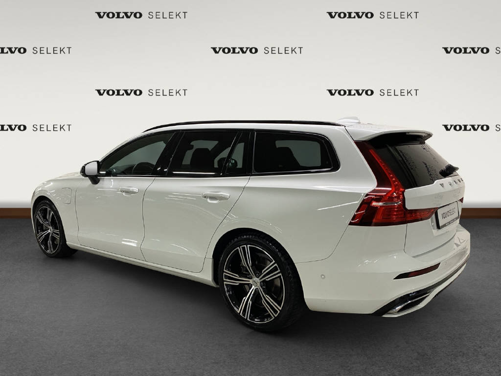 VOLVO V60 2.0 T6 TE R-Design eAWD, Plug-in-Hybrid Benzin/Elektro, Occasion / Gebraucht, Automatik - 3