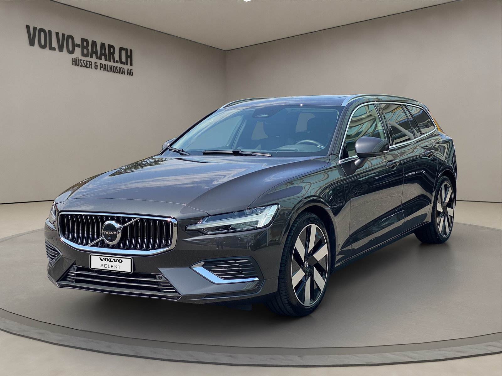 VOLVO V60 2.0 T8 TE Ultra Bright eAWD