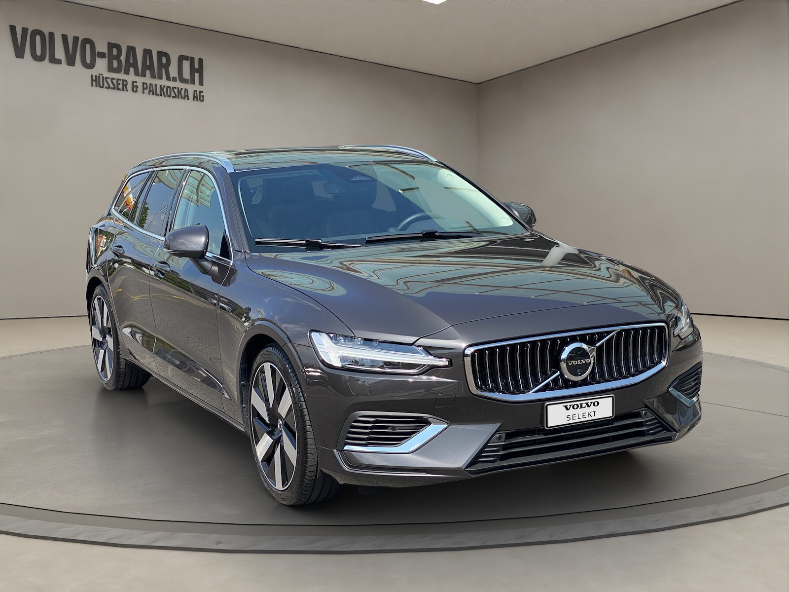 VOLVO V60 2.0 T8 TE Ultra Bright eAWD, Plug-in-Hybrid Petrol/Electric, Second hand / Used, Automatic - 7
