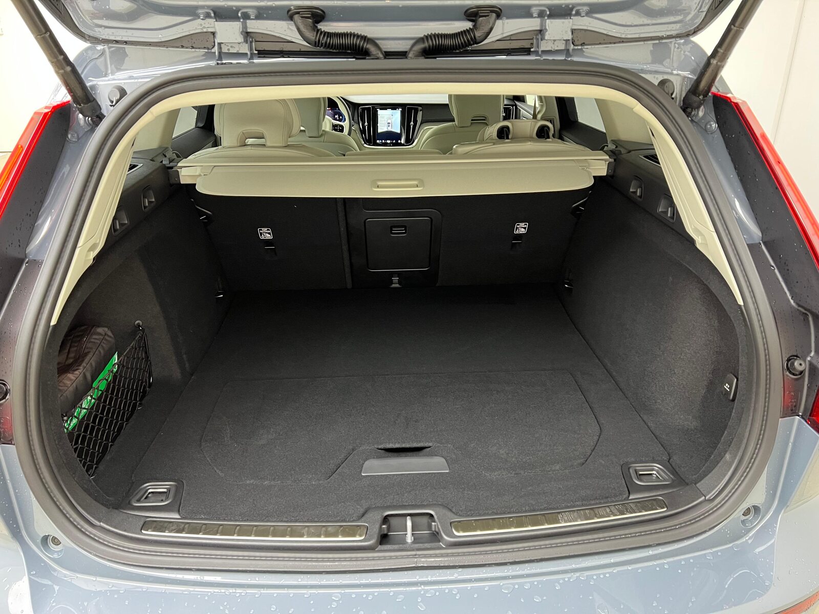 VOLVO V60 Cross Country 2.0 B4 Ultimate AWD, Hybride Léger Diesel/Électricité, Occasion / Utilisé, Automatique - 6