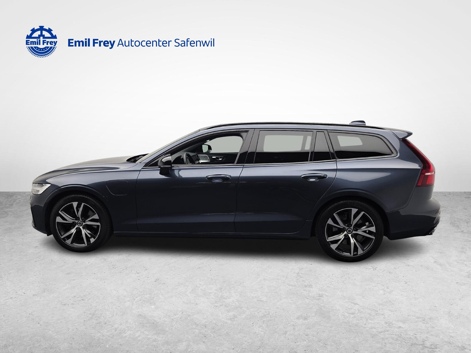 VOLVO V60 2.0 T6 TE R-Design eAWD, Plug-in-Hybrid Petrol/Electric, Second hand / Used, Automatic - 2