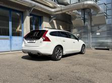 VOLVO V60 2.4 D4 Momentum AWD HEICO 239PS, Diesel, Second hand / Used, Automatic - 2