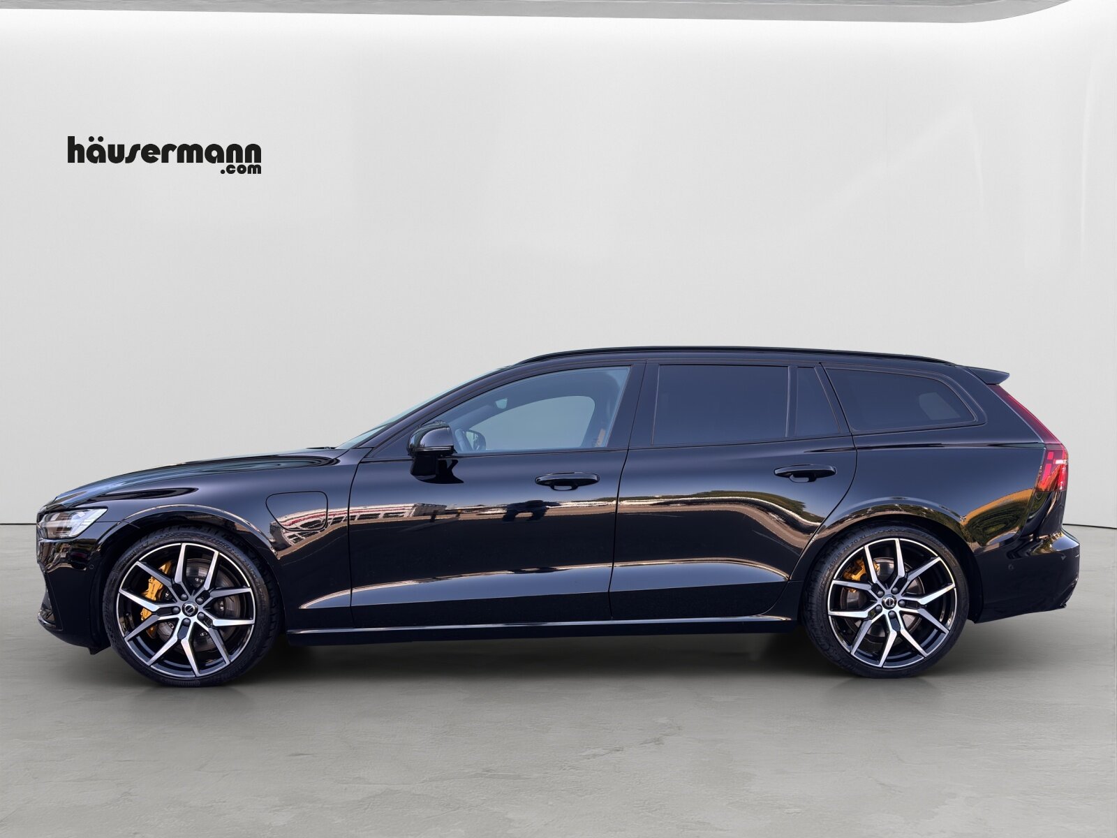 VOLVO V60 2.0 T8 TE Polestar eAWD, Plug-in-Hybrid Benzin/Elektro, Occasion / Gebraucht, Automatik - 2