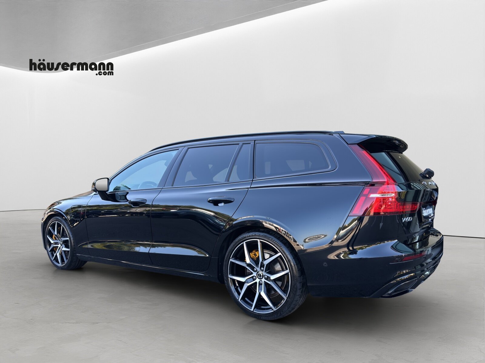 VOLVO V60 2.0 T8 TE Polestar eAWD, Plug-in-Hybrid Benzin/Elektro, Occasion / Gebraucht, Automatik - 3