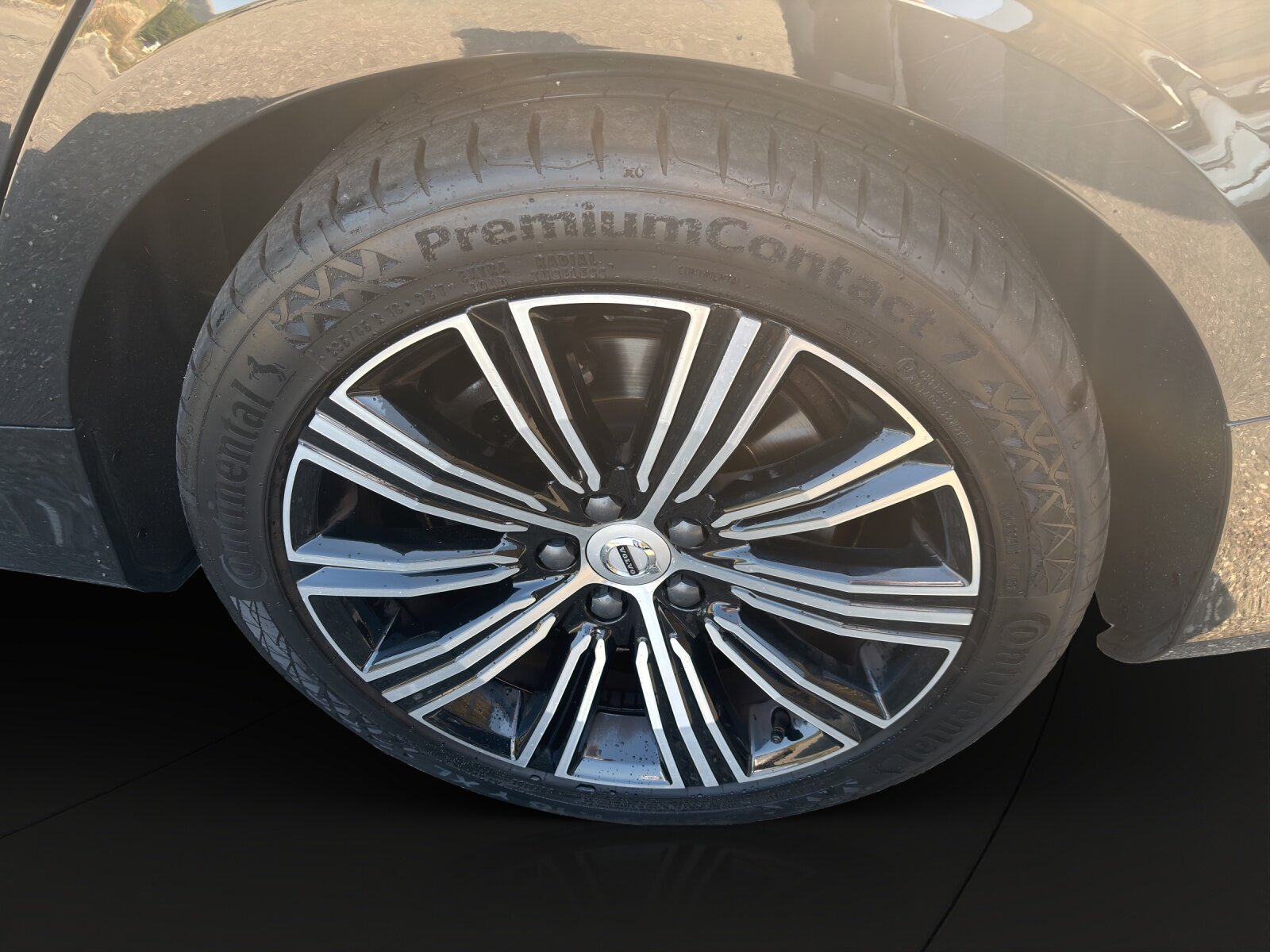 VOLVO V60 2.0 T6 TE Inscription eAWD, Plug-in-Hybrid Benzin/Elektro, Occasion / Gebraucht, Automatik - 2