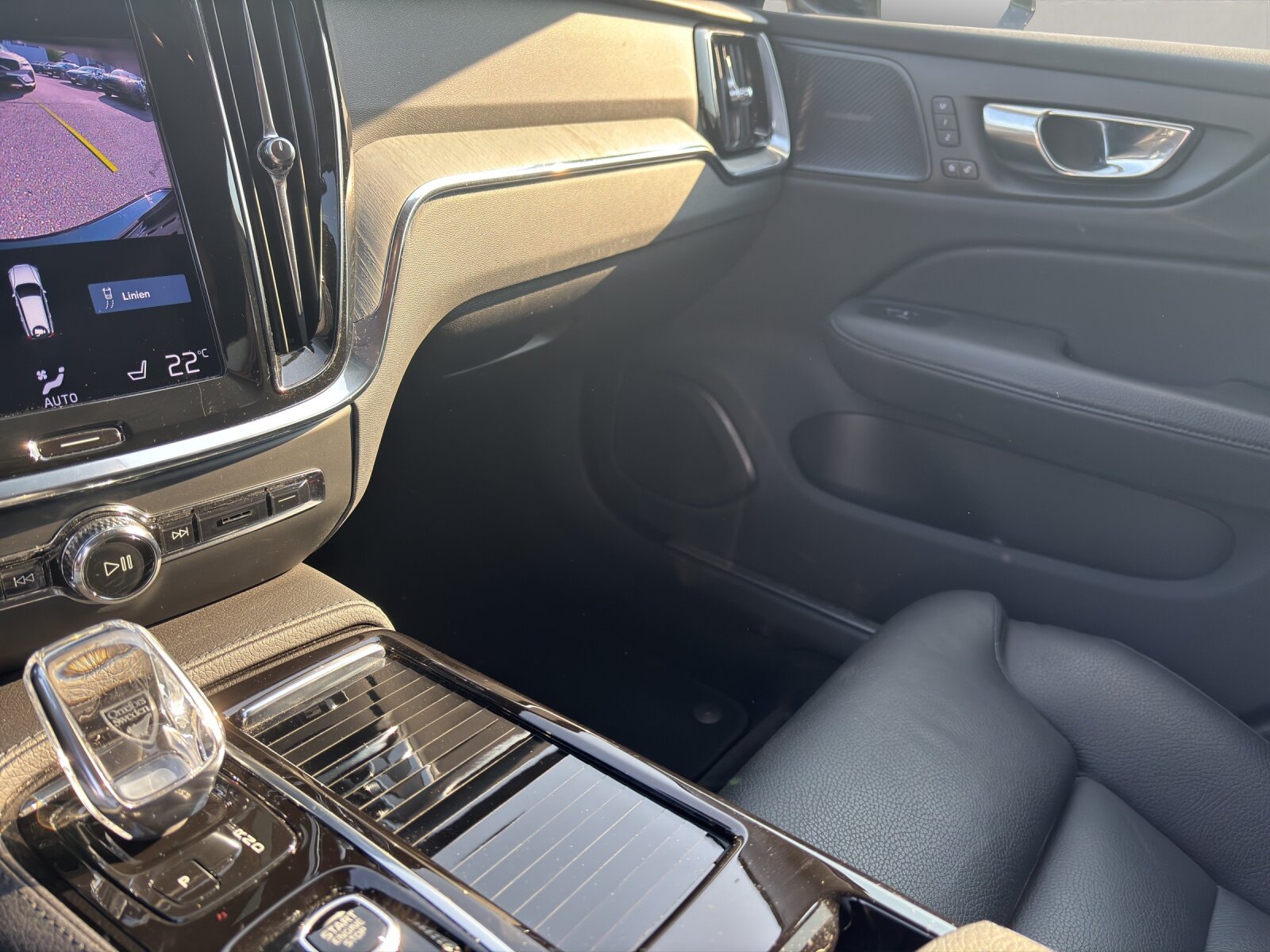 VOLVO V60 2.0 T6 TE Inscription eAWD, Plug-in-Hybrid Benzin/Elektro, Occasion / Gebraucht, Automatik - 7