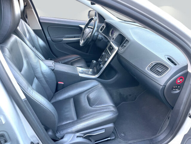 VOLVO V60 D5 AWD Summum, Diesel, Occasioni / Usate, Automatico - 7