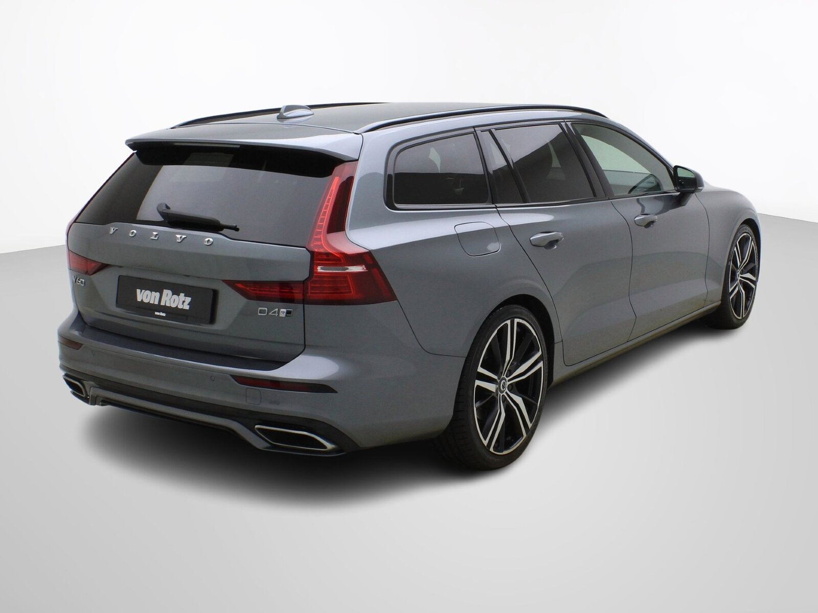 VOLVO V60 2.0 D4 R-Design AWD, Diesel, Second hand / Used, Automatic - 5