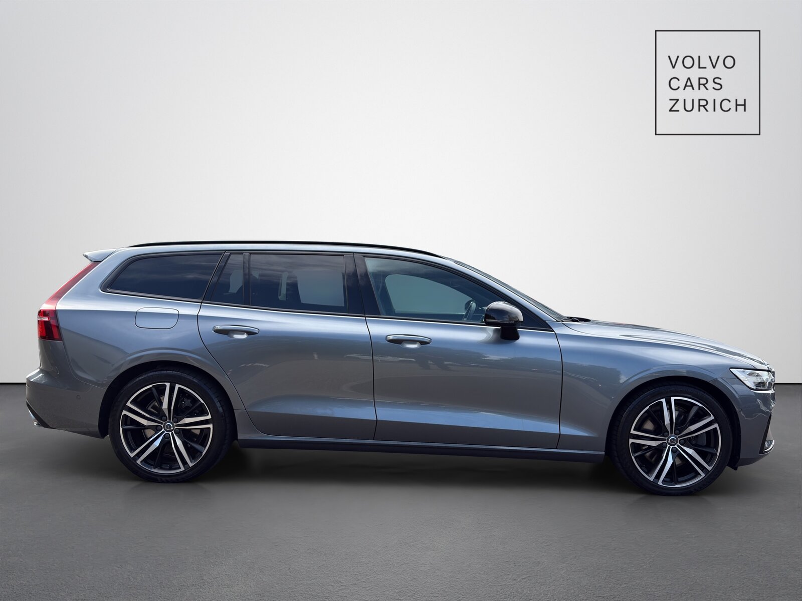 VOLVO V60 2.0 T6 TE R-Design eAWD, Plug-in-Hybrid Petrol/Electric, Second hand / Used, Automatic - 4