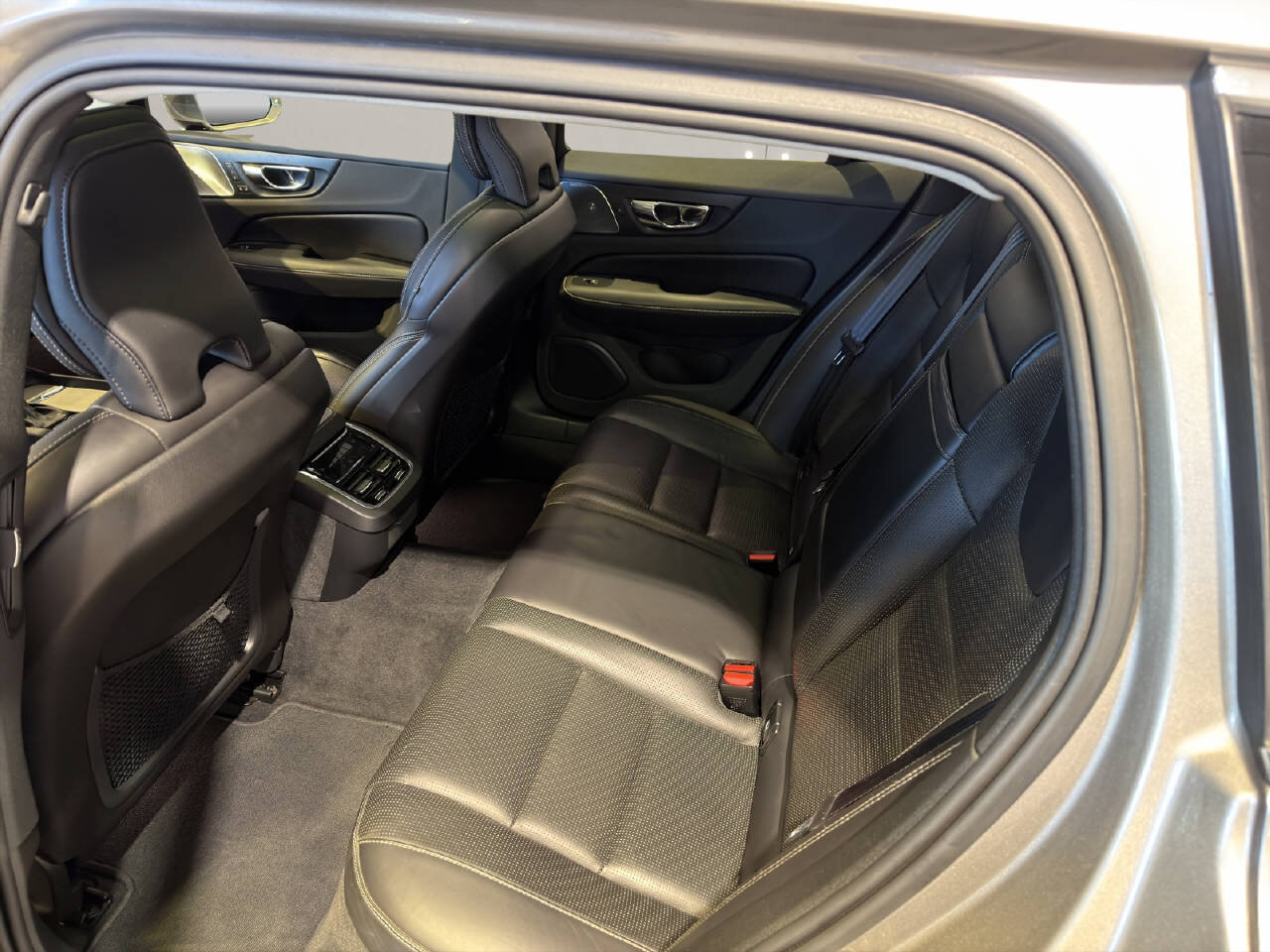 VOLVO V60 2.0 T6 Inscription AWD, Essence, Occasion / Utilisé, Automatique - 6