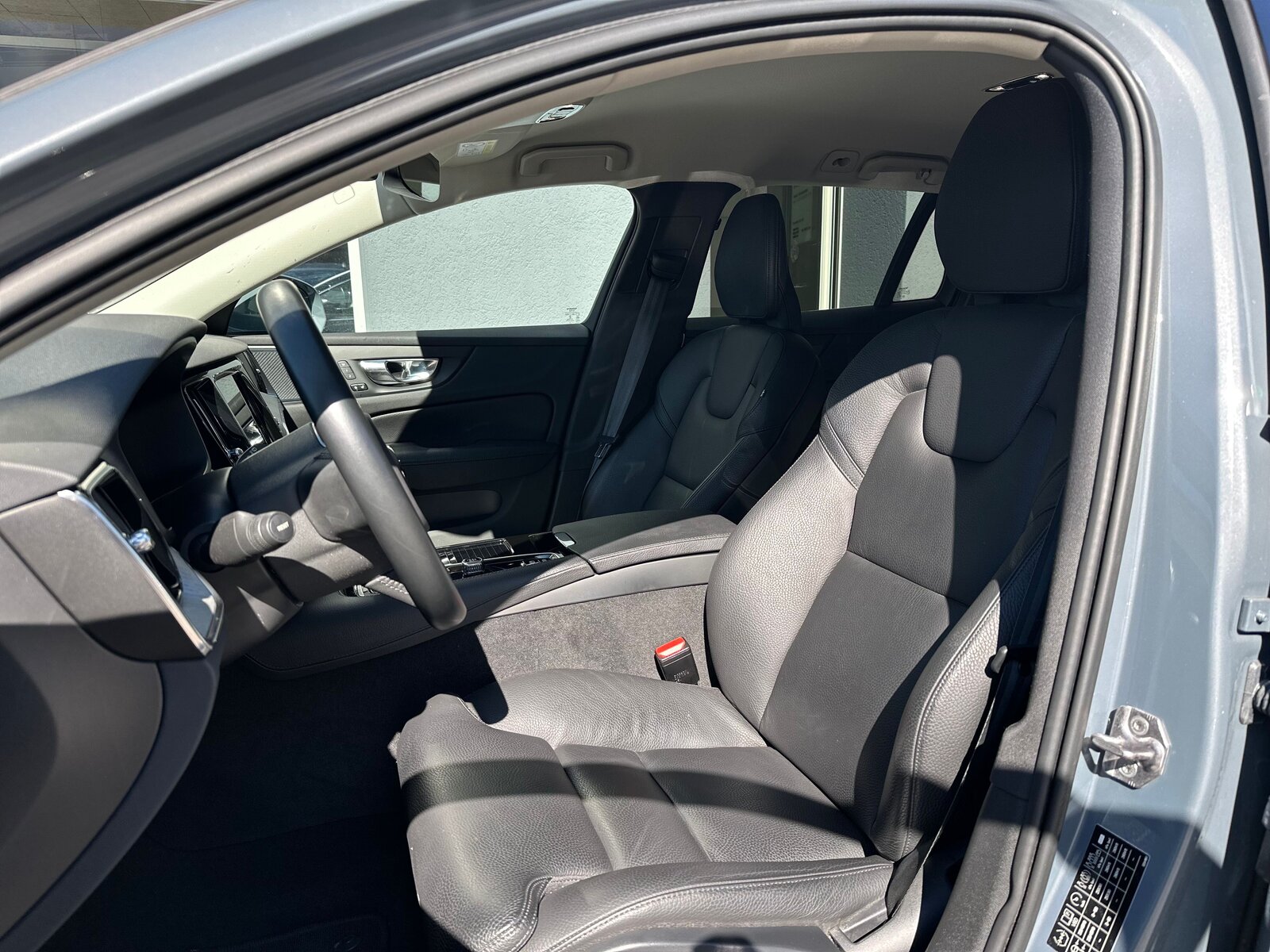 VOLVO V60 T6 eAWD Twin Engine Inscription Geartronic, Plug-in-Hybrid Benzin/Elektro, Occasion / Gebraucht, Automatik - 5