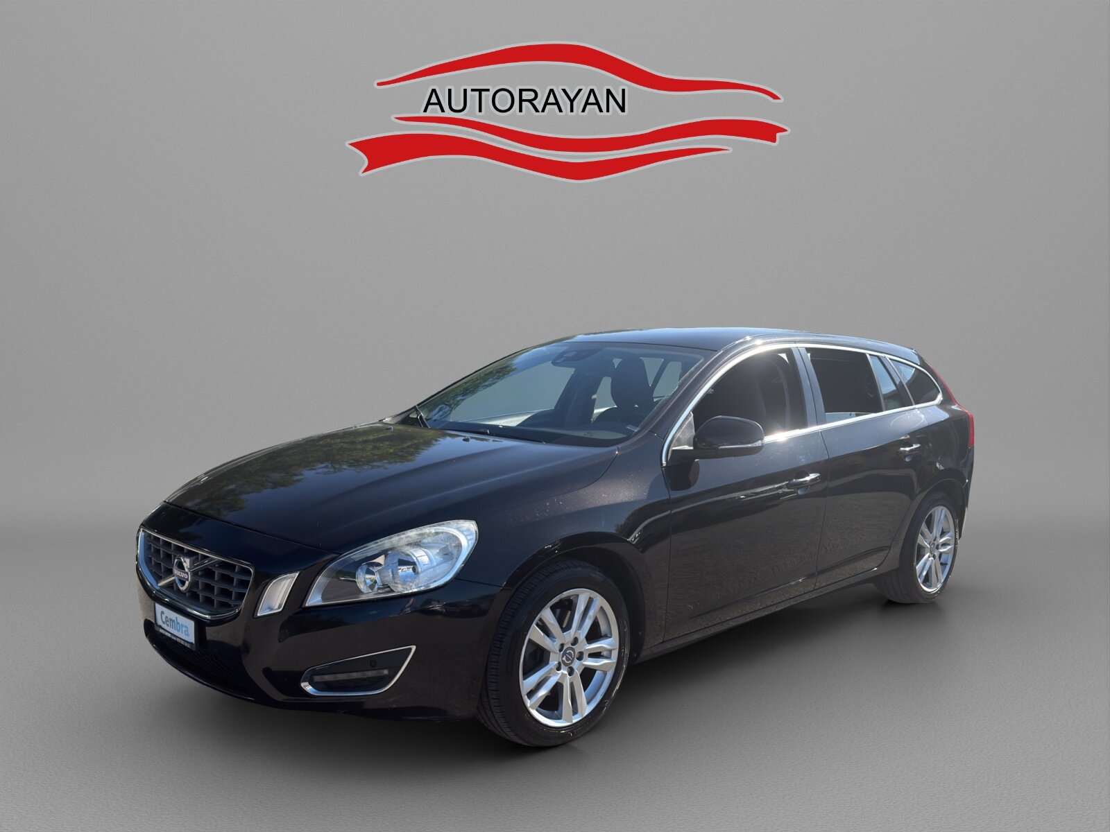 VOLVO V60 Momentum