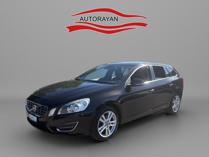 VOLVO V60 Momentum, Diesel, Second hand / Used, Automatic