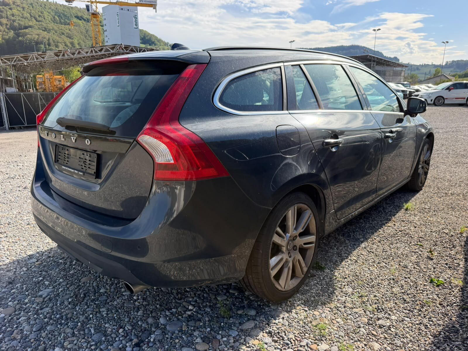 VOLVO V60 D5 AWD Momentum Geartronic, Diesel, Occasion / Utilisé, Automatique - 5